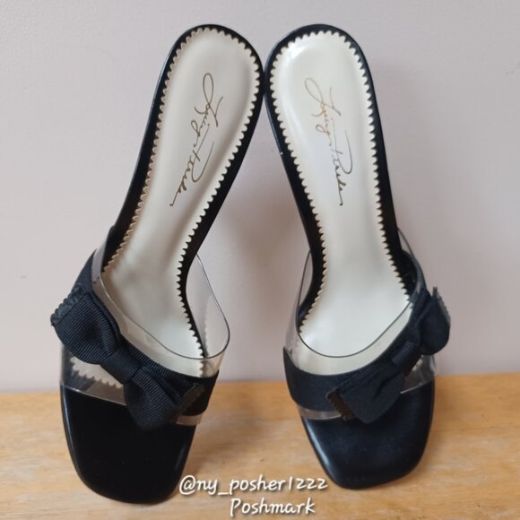 *𝓥𝓲𝓷𝓽𝓪𝓰𝓮 𝓛𝓾𝓬𝔂 𝓟𝓮𝓻𝓮𝓭𝓪 Patent Leather Vinyl Mule Heels M ⚫ - Picture 3 of 9